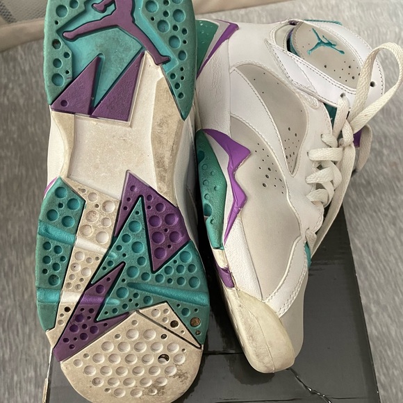 Jordan 7s retro (2011) 4.5Y - Picture 2 of 5